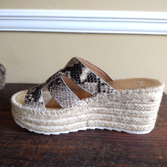 Marc Fisher Robbyn Gray Cream Snake Leather Platform Espadrille Sandals Size 7.5 - Picture 3 of 11